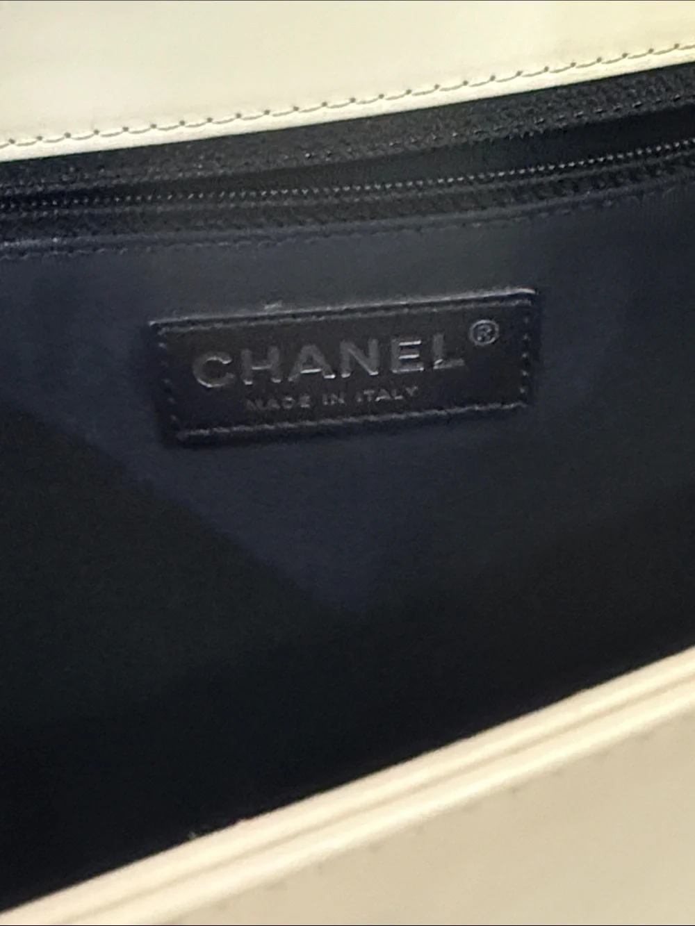 CHANEL authentic xl